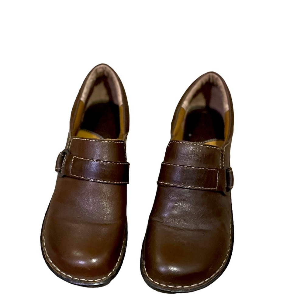BOC women's size 9.5 brown casual comfort shoes. EUC